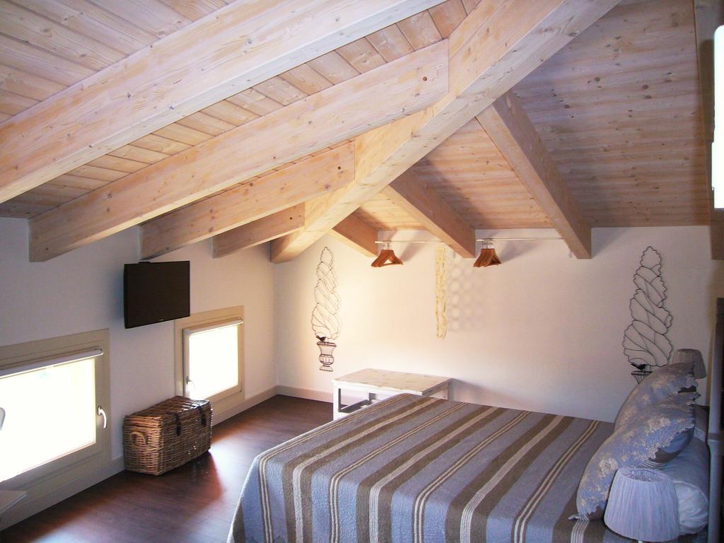 Hotel La Finestra Sul Porto Cesenatico Zimmer foto